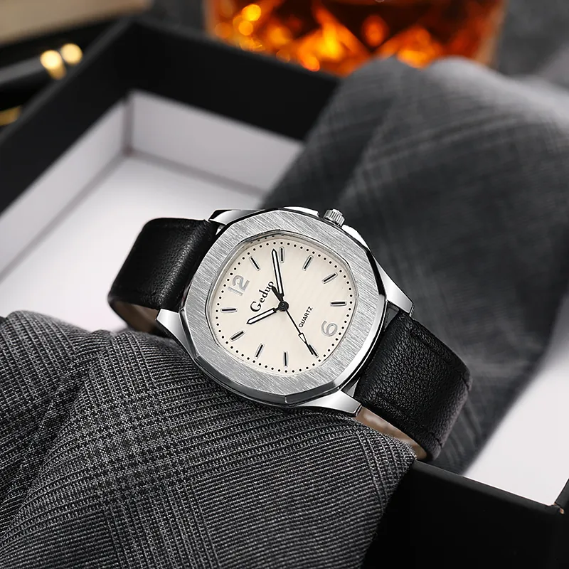 Alternative view of 2022 New Casual Leather Strap Men Sports Watch Quartz Elegant Men's Wristwatch Relogio Masculino reloj hombre Montre Homme Saat
