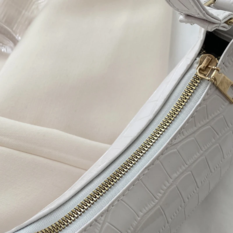 Yogodlns Trendy Quilted Flap Bag For Women Brands Thick Chains Shoulder Bags Quilted Texture Small Square Bags Underarm Bag sac