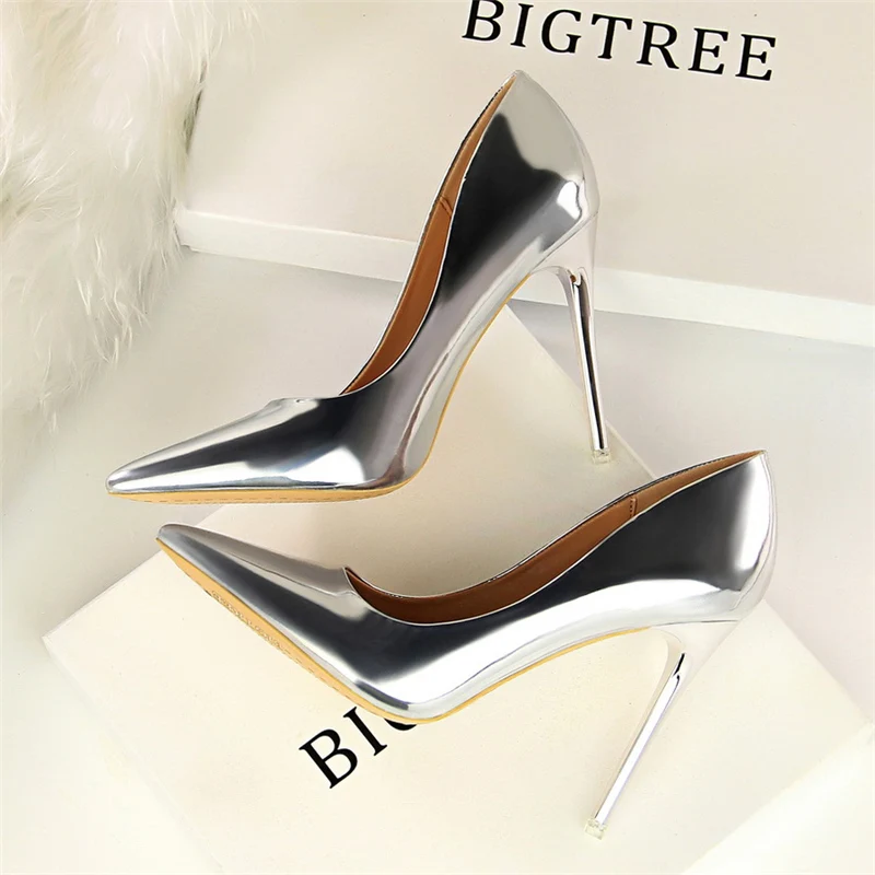 Women Metallic Leather Pumps 7.5cm 10.5cm High Heels Lady Stiletto Low Heels Wedding Bridal Silver Gold Sparkly Quality Shoes Women Metallic Leather Pumps 7.5cm 10.5cm High Heels Lady Stiletto Low Heels Wedding Bridal Silver Gold Sparkly Quality Shoes