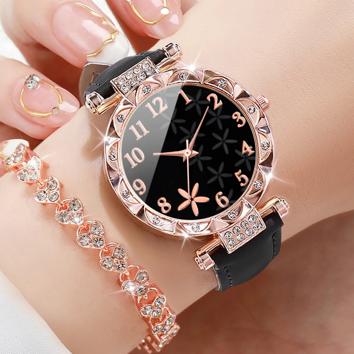 2PCS/Set Women Watches Rhinestone Heart Bracelet Set Fashion Flower Dial Female Leather Band Quartz Wristwatch 2PCS/Set Women Watches Rhinestone Heart Bracelet Set Fashion Flower Dial Female Leather Band Quartz Wristwatch