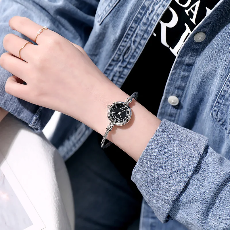 YIKAZE Women Watches Small Gold Bangle Bracelet Watch Stainless Steel Retro Ladies Quartz Wristwatch Clock Fashion Dress Watch