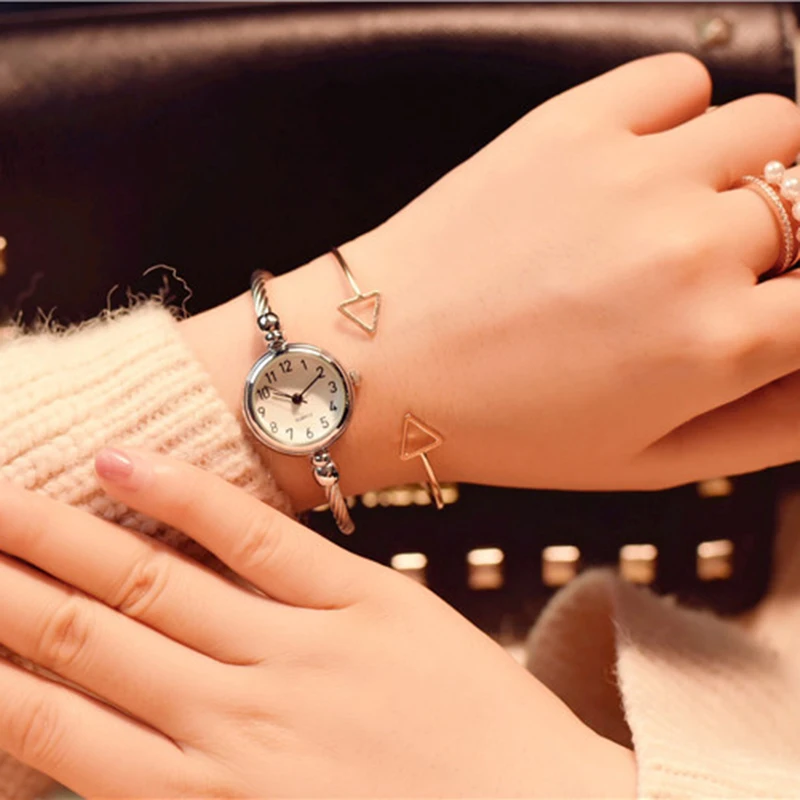 YIKAZE Women Watches Small Gold Bangle Bracelet Watch Stainless Steel Retro Ladies Quartz Wristwatch Clock Fashion Dress Watch