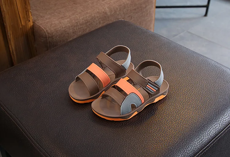 2019 New Summer Children Sandals for Boys Flat Beach Shoes Kids Sports Casual Student Leather Sandals Soft Non-slip Fashion Wild