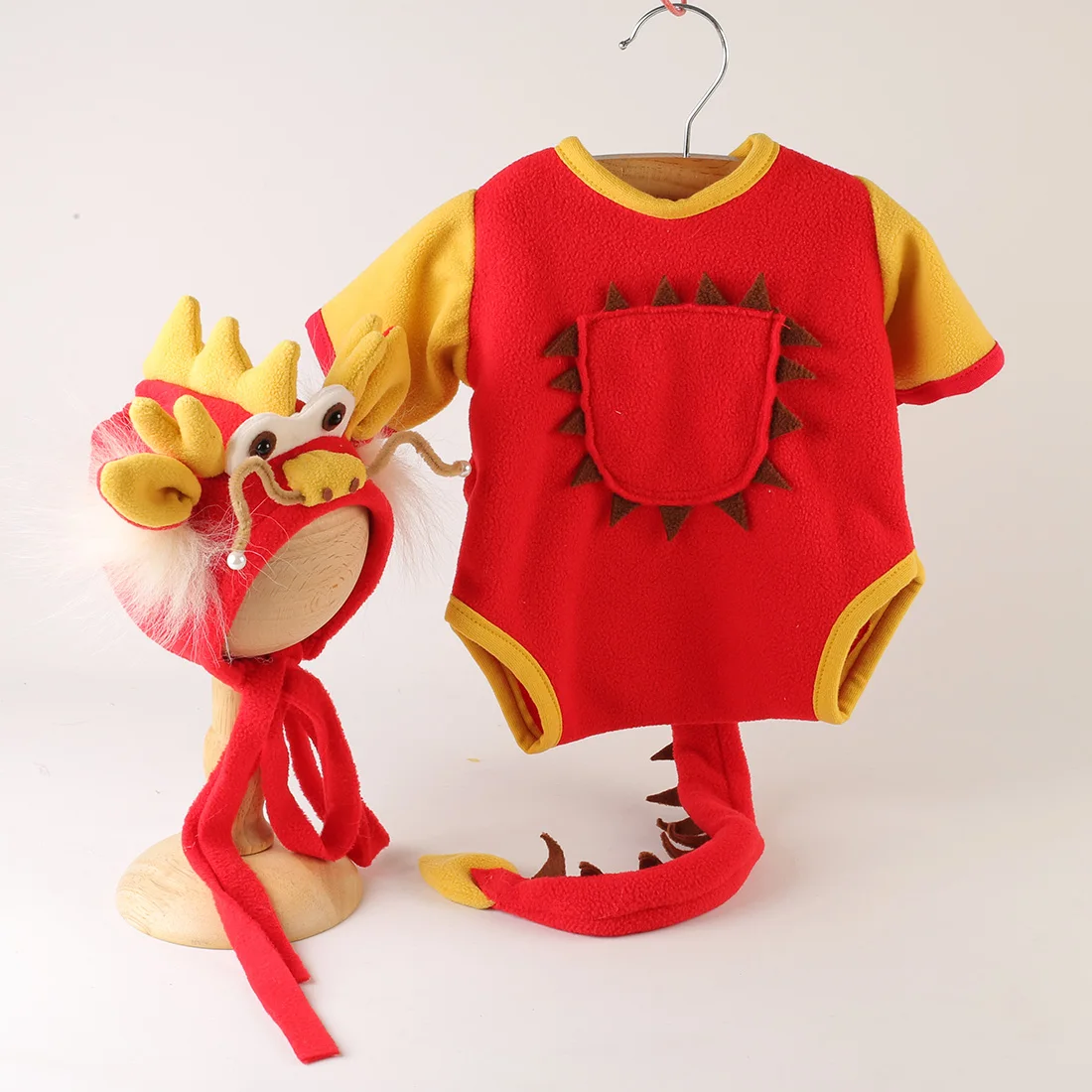 China Styer Dragon Romper Set Newborn Photography Props Dinosaur Bonnet Diaper Outfit China Styer Dragon Romper Set Newborn Photography Props Dinosaur Bonnet Diaper Outfit