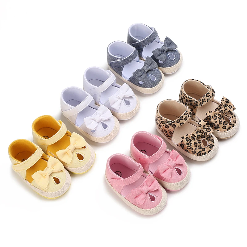 0-18 Months Baby Girls Sweet Flowers Sandals Summer Soft Sole Flat Princess Dress Shoes Infant Non-Slip First Walkers Footwear