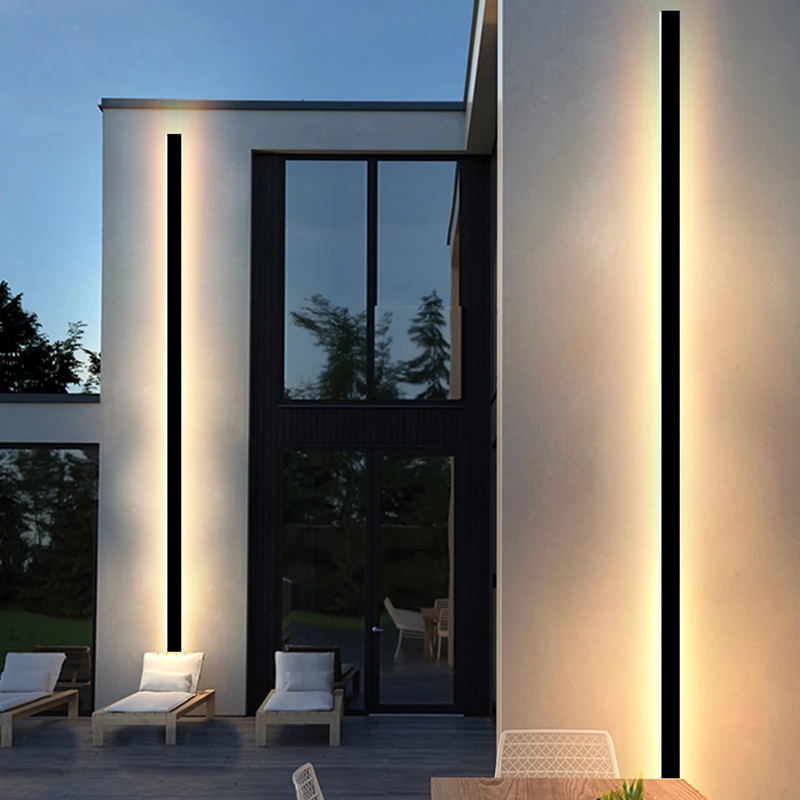 Alternative view of LED Outdoor Wall Light Modern Waterproof IP65 villa Porch Garden patio exterio Wall Lamp Rainproof in front of garage door Lamp