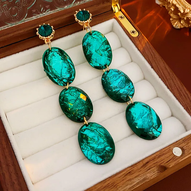 Emerald Oval Rhinestone Dangle Earrings for Women French Vintage Retro New in Earring 2024 Trend Charms Luxury Advanced Jewelry