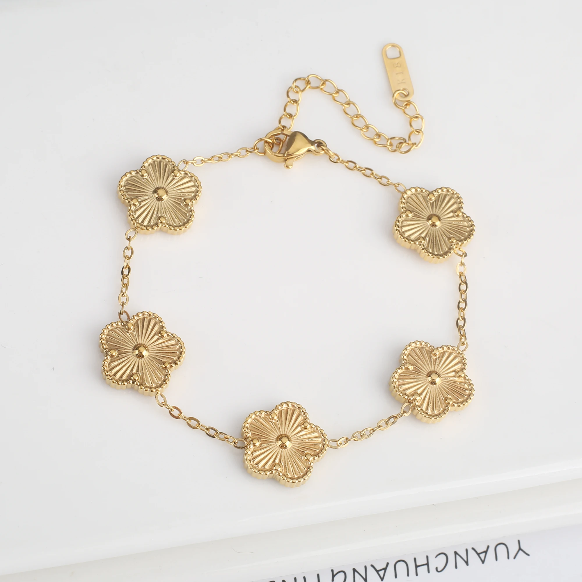 Classic Luxury Stainless Steel Bracelet Ladies Adjustable Five Flower Bracelets for Women New Fashion Party Jewelry Gifts Clover Classic Luxury Stainless Steel Bracelet Ladies Adjustable Five Flower Bracelets for Women New Fashion Party Jewelry Gifts Clover