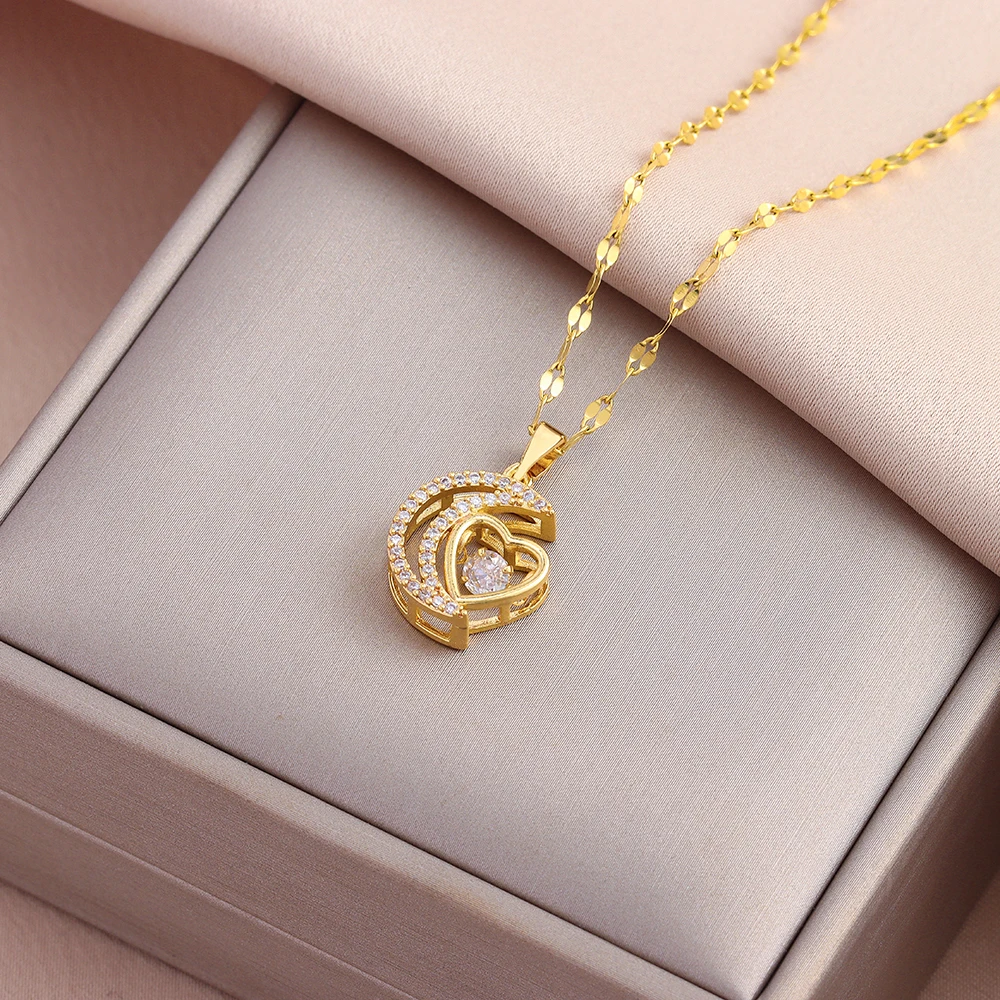 New In Sweet Sexy Beating Heart Series Pendant Necklaces For Women Luxury Fashion Female Stainless Steel Clavicle Chain Jewelry