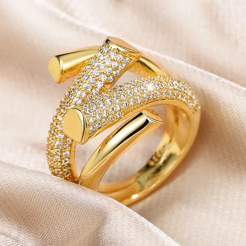 Huitan Hyperbole Shape Geometric Gold Color Girl Ring Luxury Paved Sparkling CZ Daily Wear Party Fashion Versatile Women Jewelry