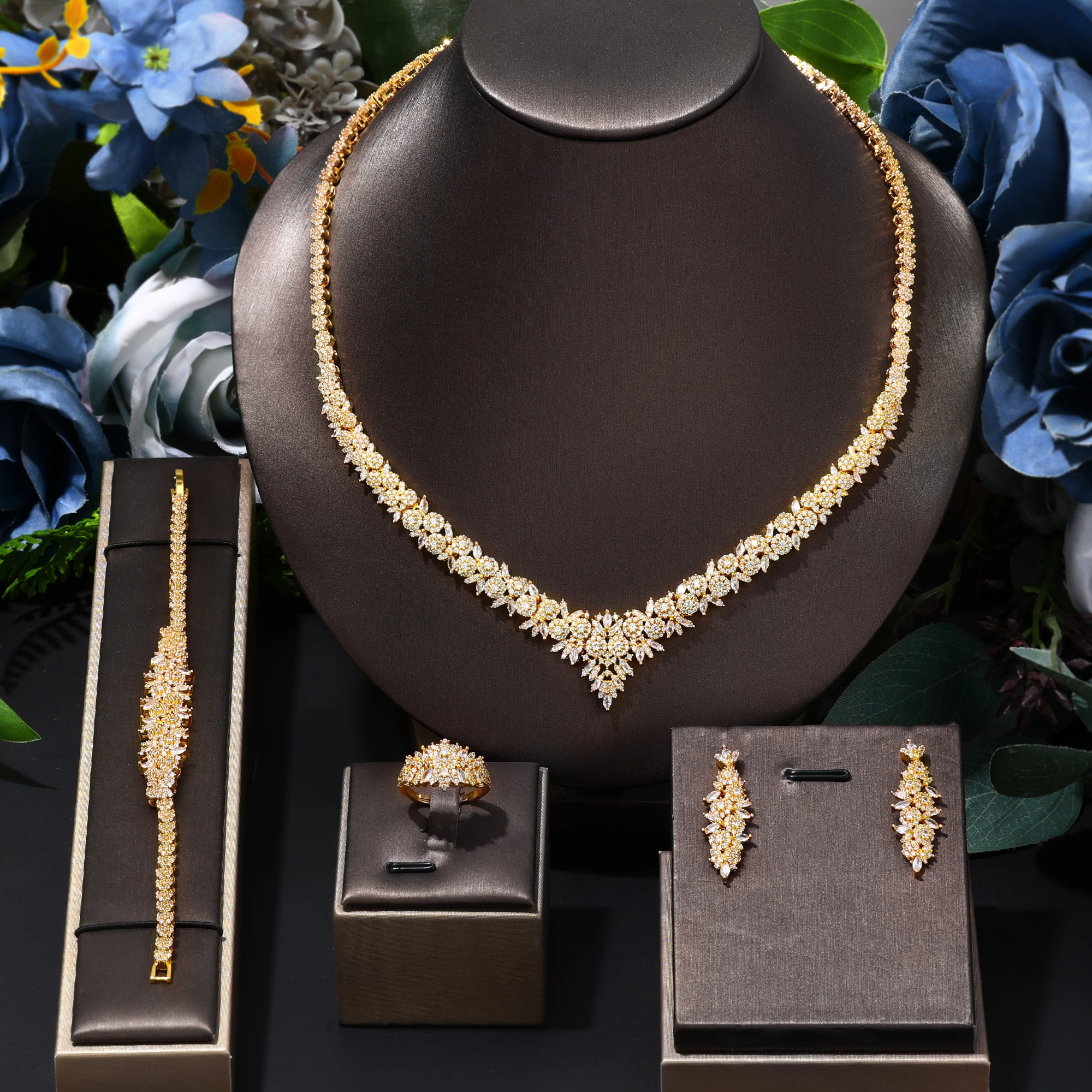 Alternative view of 4 pieces of bride zirconia full set of women's party jewelry, luxury Dubai Nigeria CZ luxury crystal wedding necklace set